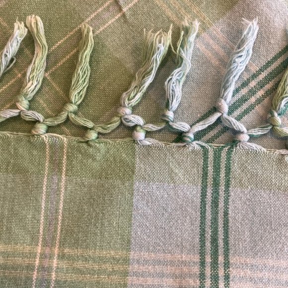 Vintage April Cornell Square Green/Blue Plaid Fringed Tablecloth 48" x 48" - Picture 6 of 7